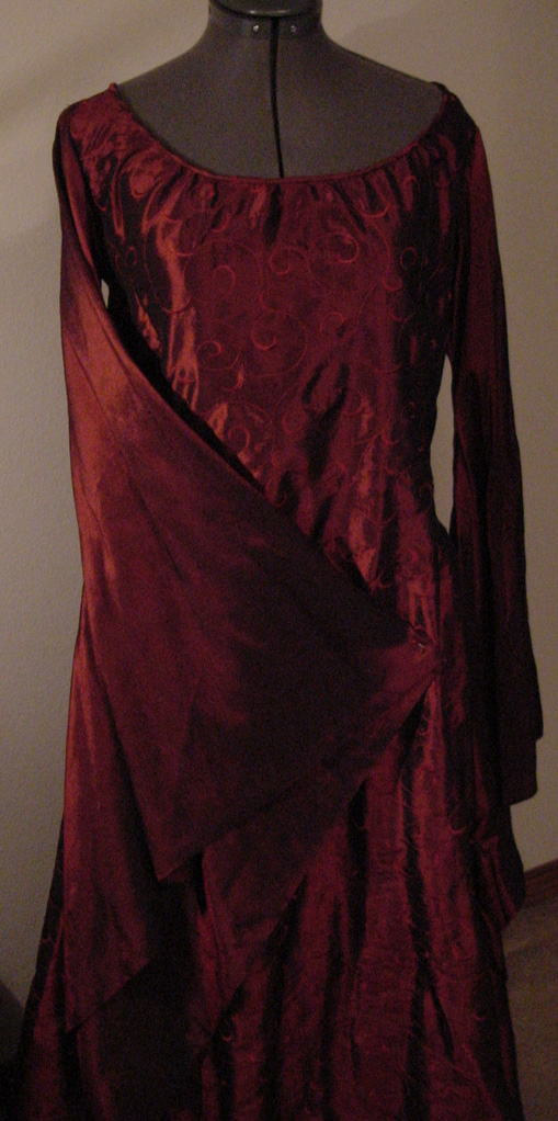 Another view, with sleeve shape